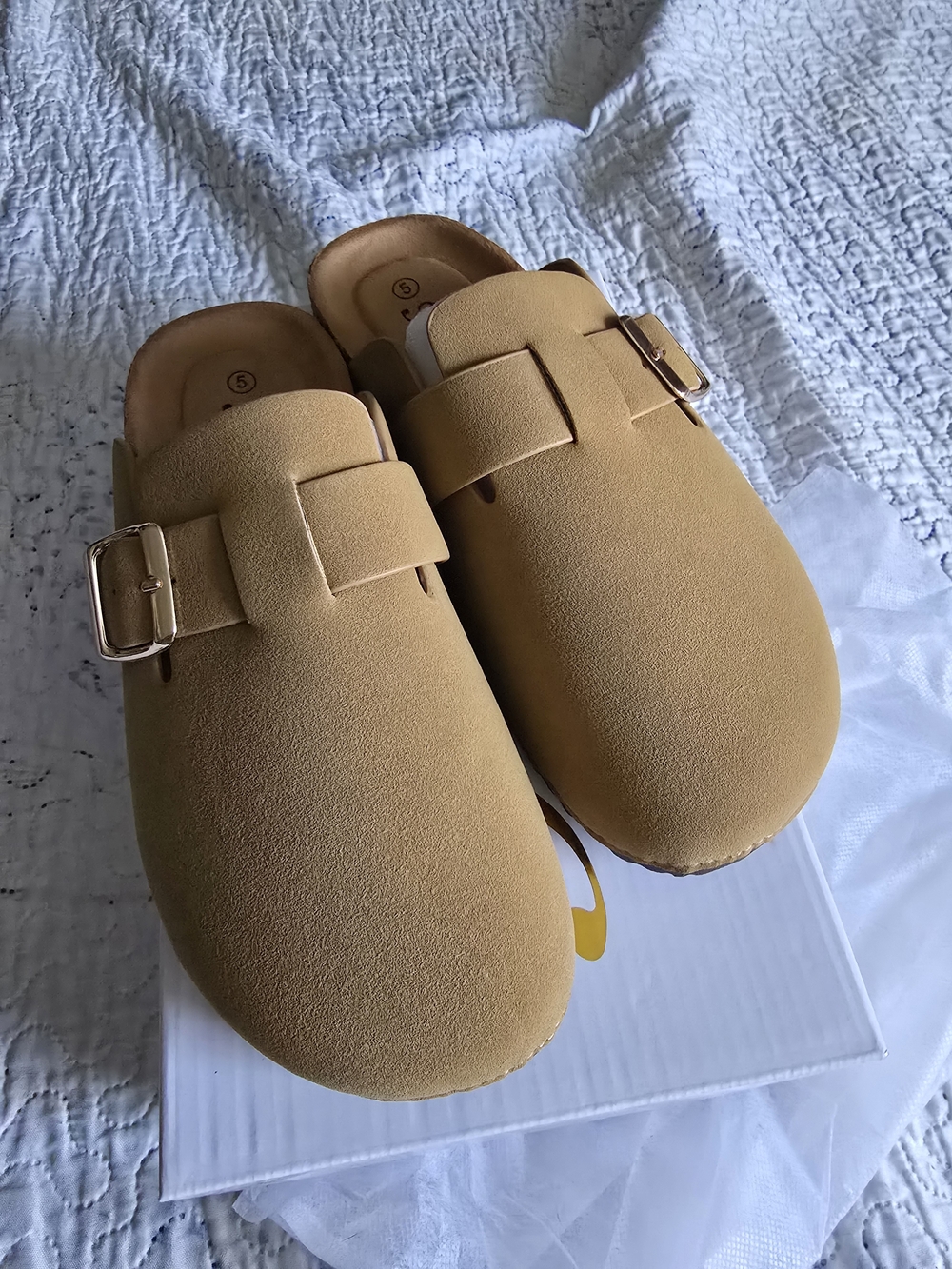 Girls Tan Suede Slip-On Clog Mules with Gold Buckle. Size 5 Nwt